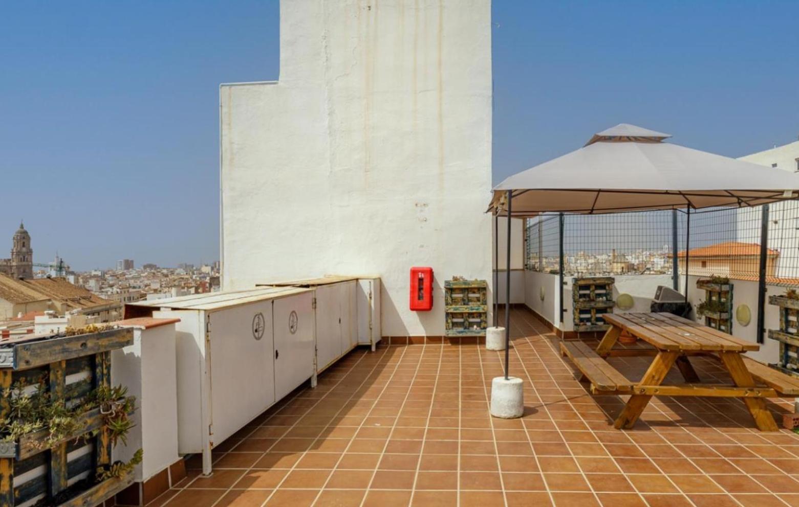 Apartamento Centrico La Merced 2 - Free Parking & Free Gym Lejlighed Málaga